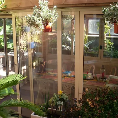 Πανσιόν Happy Days Ρώμη