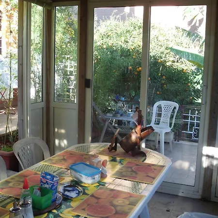 Happy Days Guest house