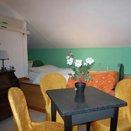 Guest house Happy Days