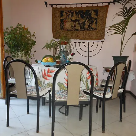 Happy Days Πανσιόν 5*