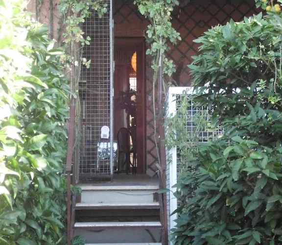 Гостевой дом Happy Days 5*